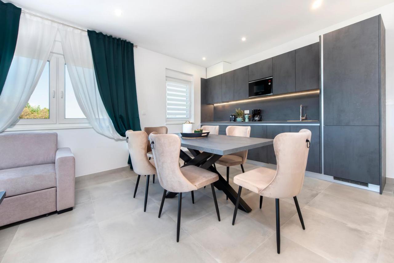 Grand Suite Cocaletto 2 โรวีน ภายนอก รูปภาพ